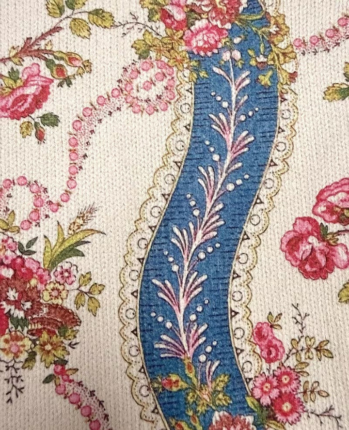 Gerda | Cardigan med klatrerose-mønster og bånd